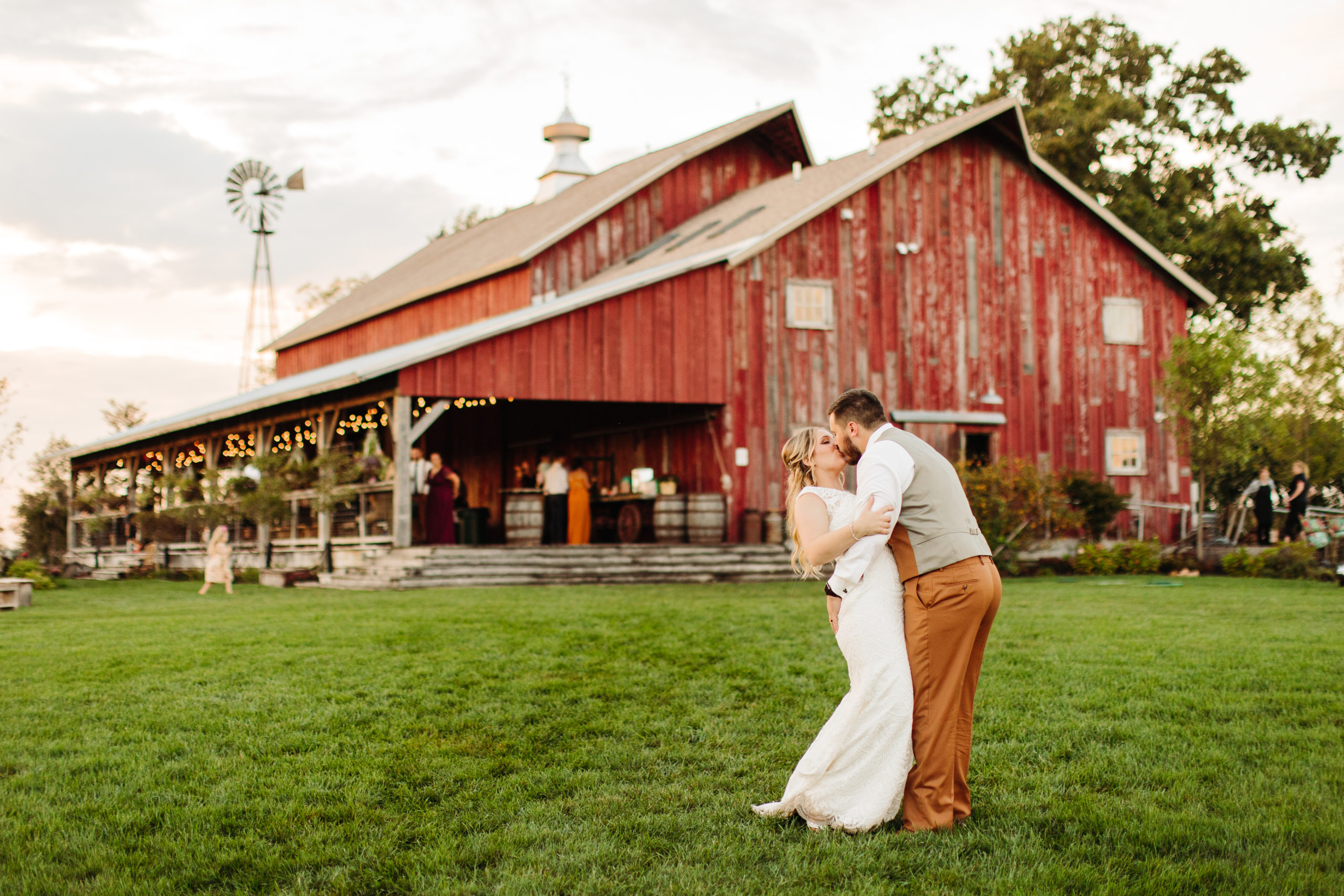 couple at barn wedding